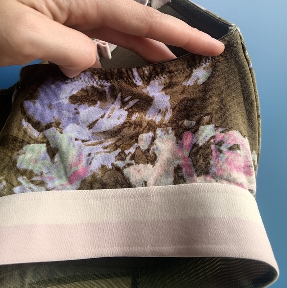 Cacique Green and Pink Floral Bra with Full Coverage - Picture 9 of 15